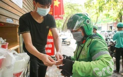Hà Nội: Shipper giao đồ ăn tại 19 quận, huyện phải đáp ứng điều kiện gì?