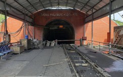 Xe vận chuyển va chạm với tàu điện, một công nhân TKV tử vong