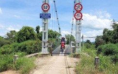 Niềm vui trên 9 cây cầu treo, xóa cảnh người dân đu cáp vượt sông