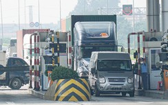 TS. Nguyễn Sĩ Dũng: "Mở cửa kinh tế phải bắt đầu từ đi lại"