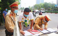 Lái xe quên bằng lái, đăng ký xe có thể bị phạt tới 500 nghìn đồng