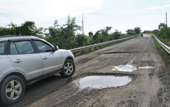 Dự án điện gió làm hư hỏng đường Trường Sơn Đông ngàn tỉ?