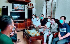 2 giờ vật lộn sóng to gió lớn của 6 ngư dân trên tàu cá bị lốc đánh chìm