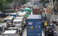 Đường 70 Hà Đông - Xa La tắc dài dưới cơn mưa sáng cuối tuần