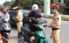 Tăng nặng nhiều mức phạt liên quan đến người điều khiển xe máy