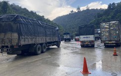 Ùn ứ tại chốt kiểm dịch QL20 hơn 8 tiếng do tài xế khai báo nhiều App y tế