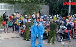 Dòng người tự phát về quê sau khi TP.HCM nới lỏng giãn cách hiện ra sao?