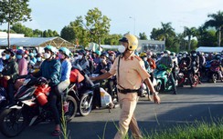 Cà Mau kích hoạt bệnh viện dã chiến, xét nghiệm nhanh người về từ vùng dịch