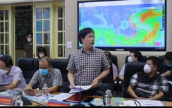 Bão số 7 chưa vào lại lo bão số 8, mưa lớn đặc biệt tại Trung Bộ