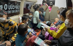 Nước mắt trên những chuyến xe thiện nguyện đưa người lao động nghèo về quê