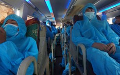 Xúc động những chuyến xe túc trực hầm Hải Vân hỗ trợ người khó khăn về quê