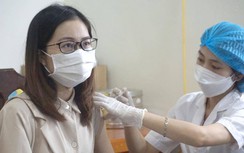 Hà Nội thần tốc đẩy nhanh tiến độ tiêm phủ mũi 2 vaccine Covid-19