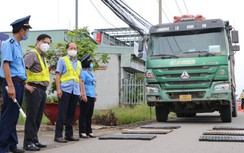 Lãnh đạo Tổng cục Đường bộ VN xuống đường bắt xe quá tải gần 260% trên QL51