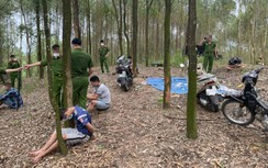 60 công an vây đồi keo, các con bạc chạy lên xe 16 chỗ tìm đường chạy trốn