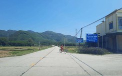 Một trưởng thôn người Dao vận động hiến hàng nghìn m2 đất mở đường