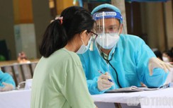 Cận cảnh những mũi tiêm vaccine Covid-19 đầu tiên cho học sinh ở TP.HCM