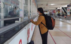 TP.HCM: Khách chọn về quê bằng xe máy, bến xe đìu hiu