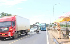 Giãn chốt Covid-19 trên Quốc lộ: Tài xế phấn khởi, vận tải thêm thông suốt