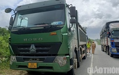 CSGT Đà Nẵng xử lý xe chở cát sỏi mất ATGT sau phản ánh của Báo Giao thông