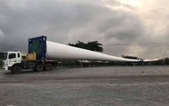 Xe siêu trường, siêu trọng chở thiết bị điện gió ở Gia Lai bị chặn đòi tiền