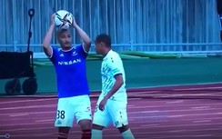 Pha ăn vạ cười ra nước mắt của cầu thủ Brazil