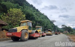 "Rốt ráo" đẩy nhanh tiến độ thi công QL15 giữa đại ngàn Thanh Hóa