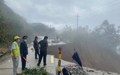 Khẩn trương khắc phục đường Trường Sơn Đông hư hỏng, đứt đường