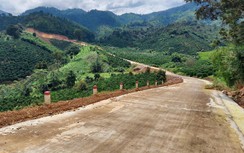 Xây dựng giao thông, nâng cao đời sống đồng bào huyện Cát Tiên