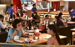 3.000 ca nhiễm/ngày, Singapore sống chung với dịch ra sao?