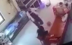 Bị đánh dã man, người phụ nữ ở Thạch Thất dập gan, xuất huyết não, hôn mê