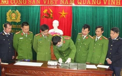 Bắt giam 9X vận chuyển 12 bánh hêrôin cho đối tượng người Đài Loan