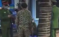 Kinh hoàng nam bảo vệ chém gục khách rời quán ăn trên phố Nguyễn Thị Định