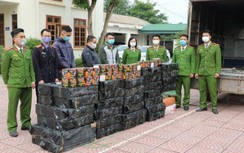 Triệt phá đường dây buôn 2,4 tấn pháo nổ