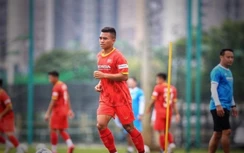 Người hùng U23 Việt Nam nhận "món quà" bất ngờ từ HLV Park Hang-seo