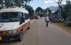 Điều tra vụ 2 nữ sinh văng khỏi xe đưa đón, một em tử vong