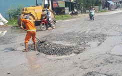 Tiền Giang bắt đầu vá những "ổ voi" trên tuyến tránh Cai Lậy