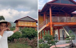 Choáng ngợp nhà sàn rộng như nhà hàng Mạc Văn Khoa xây cho bố mẹ