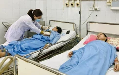 Các công nhân Thanh Hóa bị phản ứng sau tiêm vaccine Covid-19 hiện ra sao?