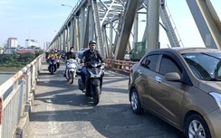 Cầu Chương Dương xuống cấp, “cõng” lượng xe gấp 8 lần thiết kế