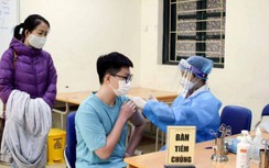 Hà Nội tạm ngừng tiêm vaccine cho học sinh cấp 2 trước thông tin gia hạn