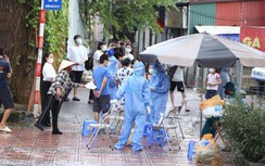 Liên tiếp lập kỷ lục ca nhiễm Covid-19, Hà Nội ở cấp độ dịch bao nhiêu?