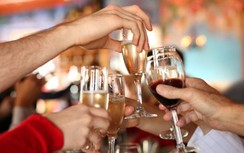 Chùm ca nhiễm Omicron lớn nhất thế giới xuất phát từ 1 bữa tiệc Giáng Sinh