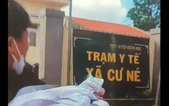 Xôn xao video nhân viên y tế xé áo blouse, Sở Y tế Đắk Lắk nói gì?