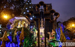 Chùm ảnh: Phố đêm Hà Nội lung linh sắc màu huyền ảo trước thềm Giáng sinh