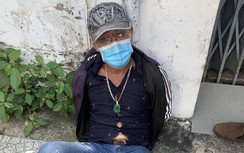 CSGT TP.HCM dùng súng quật ngã, tóm gọn kẻ đâm 2 người phụ nữ bị thương