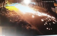 Nhân viên ngân hàng nghi say xỉn, lái ô tô kéo lê xe máy của công an xã