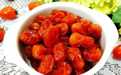 Cách làm mứt cà chua bi màu đẹp mê ly, vị mới lạ ai cũng trầm trồ