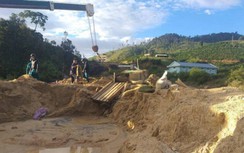 Lâm Đồng phạt tiền, thu 2 dàn máy hút cát tặc tại suối Làng 2