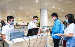 Cách ly người nhập cảnh từ các nước có biến thể Omicron: Chuyên gia nói gì?