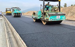 Video: Cận cảnh thảm nhựa cao tốc Phan Thiết - Dầu Giây ngày đầu năm 2022